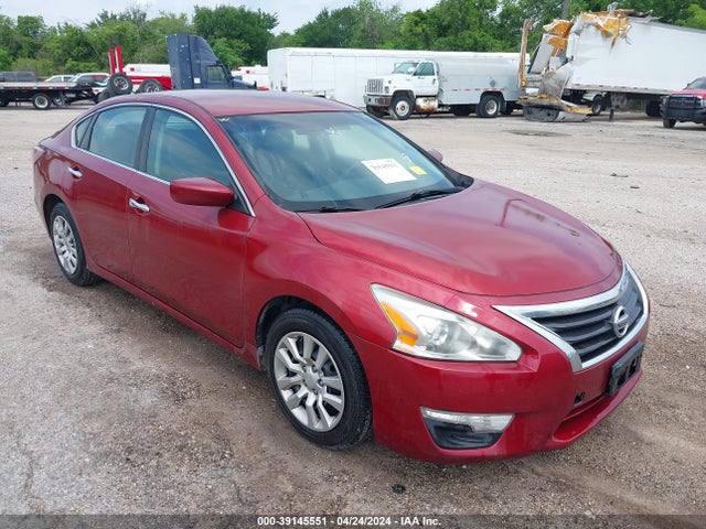 Nissan Altima 2.5/2.5 S/2.5 Sl/2.5 Sv 2015 1N4AL3AP1FC244312 головне зображення
