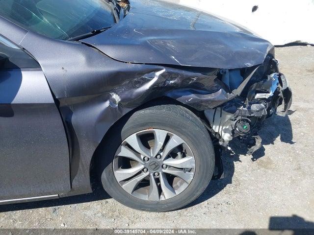 Honda Accord 2015 1HGCR2F32FA104848 Image 19