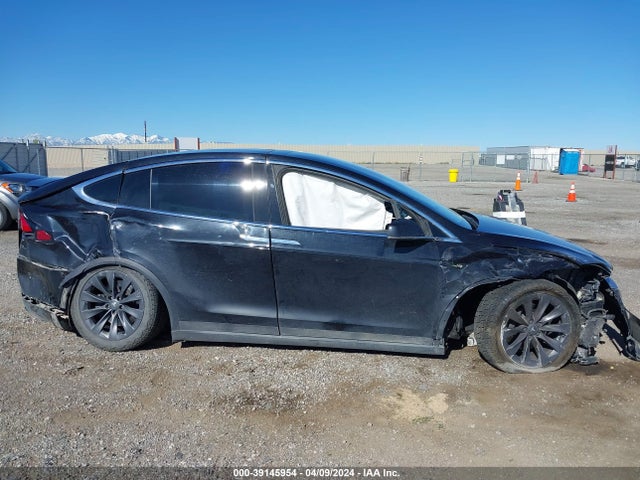 Tesla MODEL X 2018 5YJXCBE21JF115561 Image 12