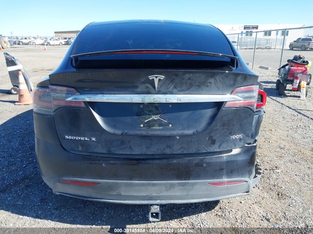 Tesla MODEL X 2018 5YJXCBE21JF115561 Image 15