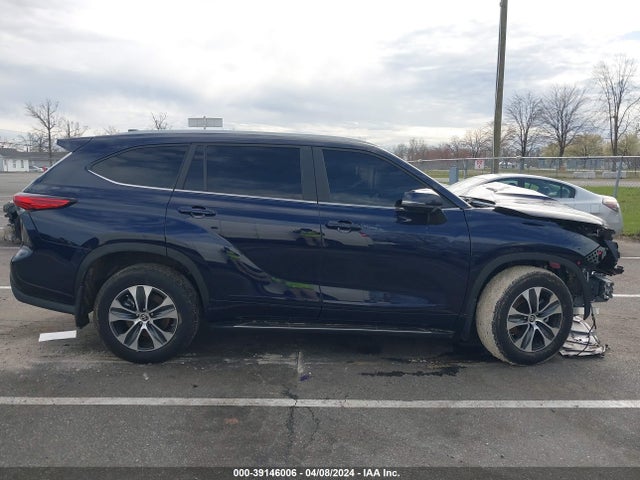 Toyota Highlander Xle 2023 5TDKDRBH4PS022451 Image 12