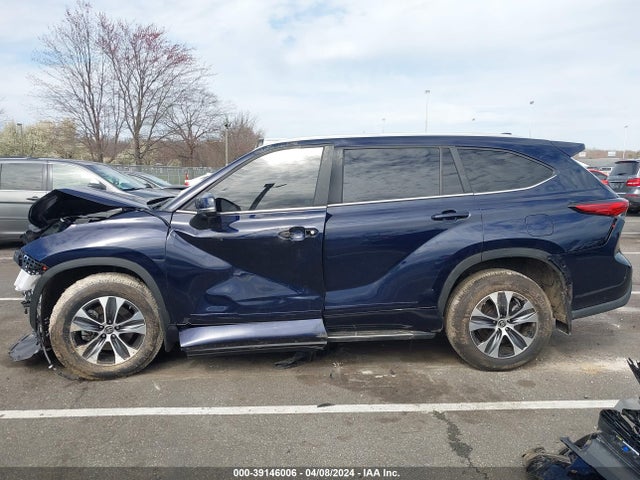 Toyota Highlander Xle 2023 5TDKDRBH4PS022451 Image 13