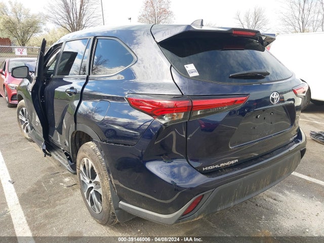 Toyota Highlander Xle 2023 5TDKDRBH4PS022451 Image 3