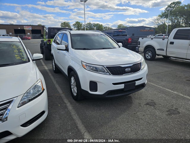 KIA Sorento Lx V6 2015 5XYKT4A72FG634755 Image 1