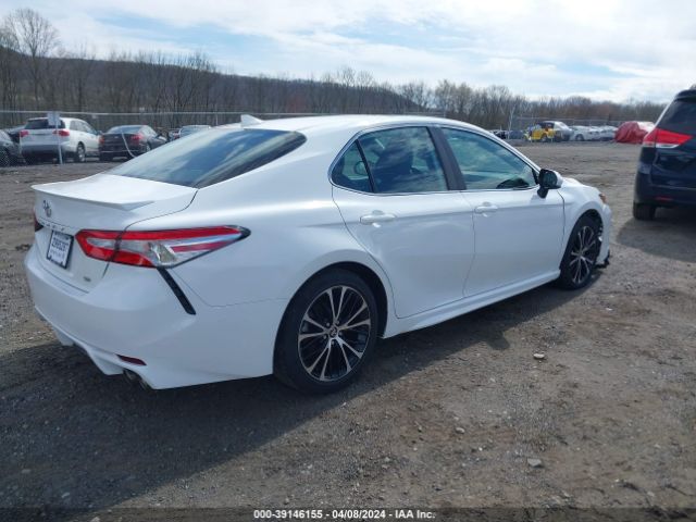 4T1G11AK3LU368067 Toyota CAMRY SE