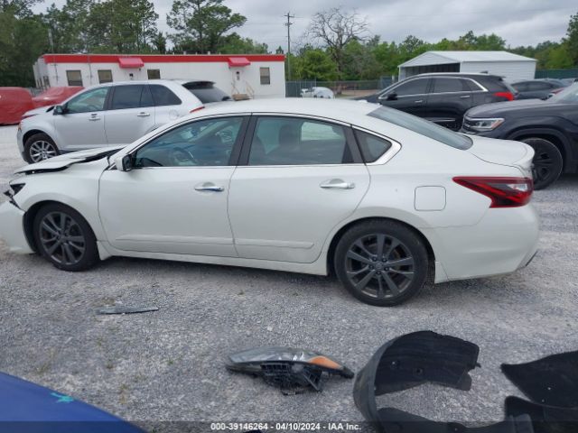 1N4AL3AP4JC274638 Nissan Altima 2.5 Sr