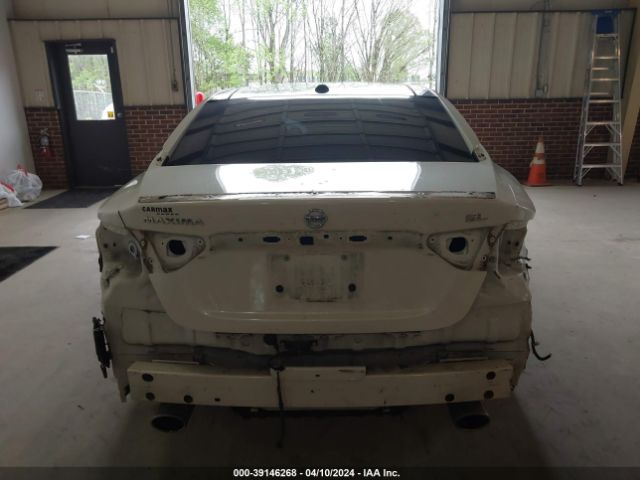 1N4AA6AP2JC399614 Nissan Maxima 3.5 Sl
