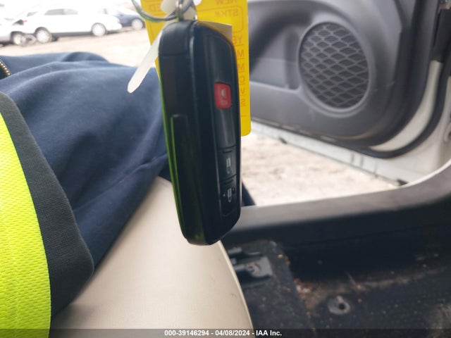 Toyota Prius Four 2018 JTDKARFU8J3065375 Image 11