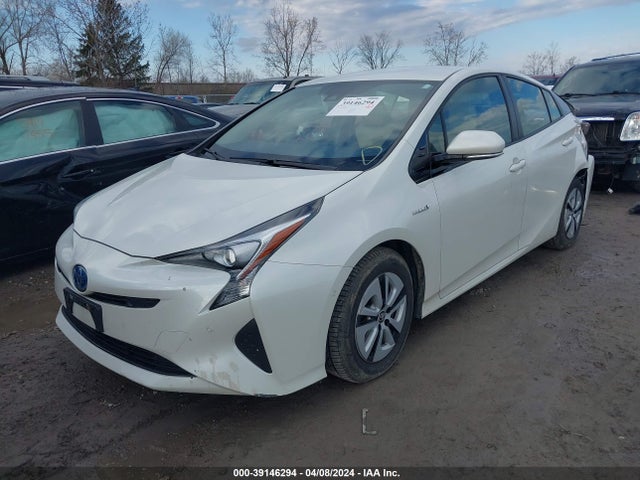 Toyota Prius Four 2018 JTDKARFU8J3065375 Image 2