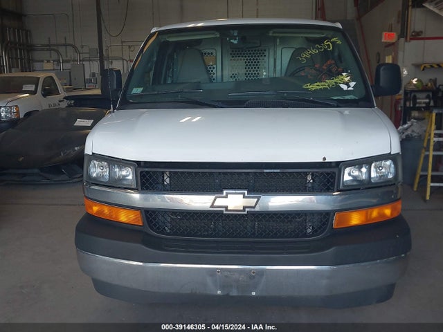 Chevrolet Express 2500 Work Van 2017 1GCWGAFF9H1236952 Image 12