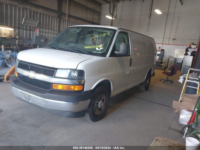 Chevrolet Express 2500 Work Van 2017 1GCWGAFF9H1236952 Image 2