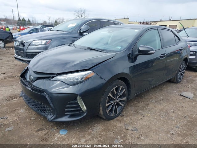 Toyota COROLLA SE 2017 5YFBURHE5HP646511 Image 2