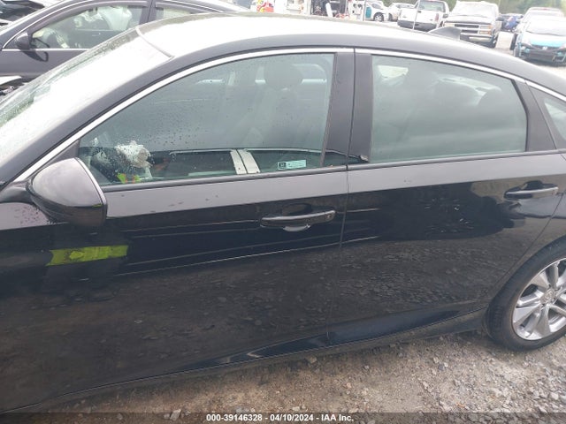 Honda ACCORD LX 2018 1HGCV1F14JA058176 Image 14