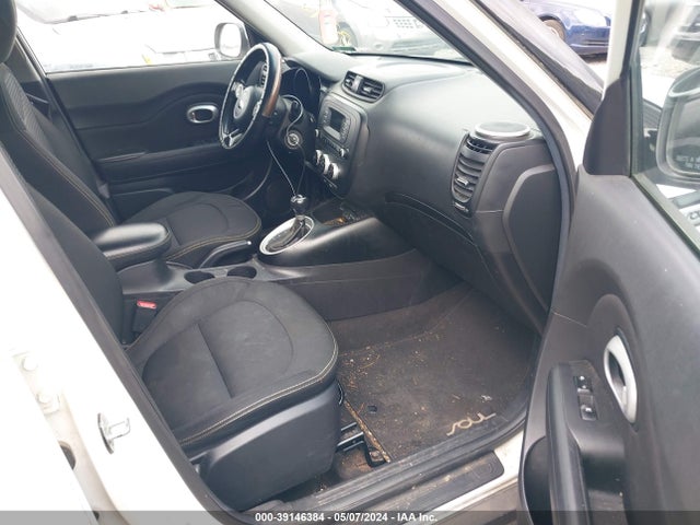 KIA SOUL + 2015 KNDJP3A51F7200204 Image 5