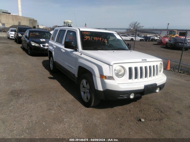 Jeep Patriot Latitude 2014 1C4NJRFB8ED688250 Image 1
