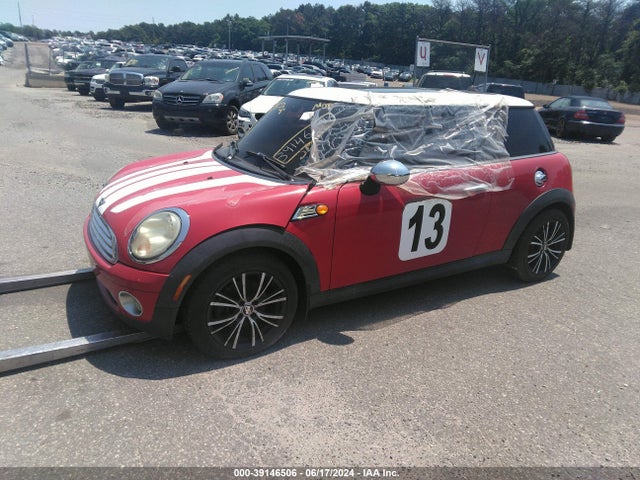 2009 MINI COOPER WMWMF33549TU73403 Photo 1