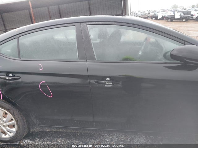Hyundai ELANTRA SE 2019 5NPD74LF6KH442579 Image 14