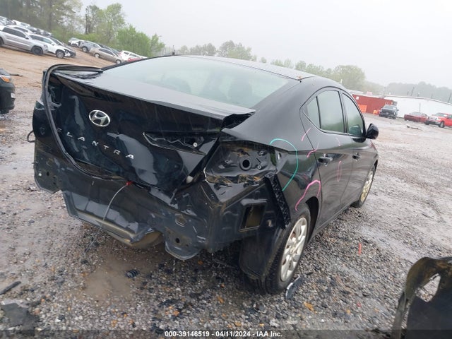 Hyundai ELANTRA SE 2019 5NPD74LF6KH442579 Image 4
