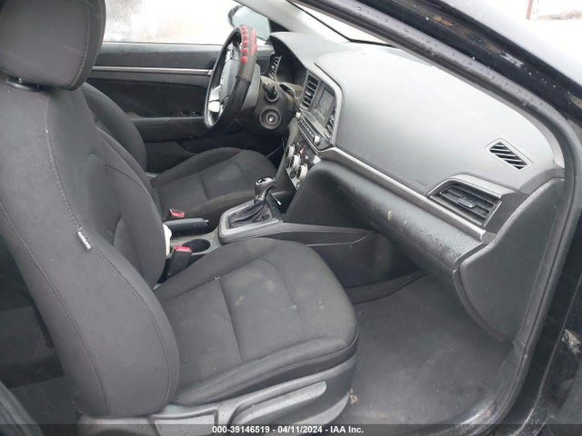 Hyundai ELANTRA SE 2019 5NPD74LF6KH442579 Image 5