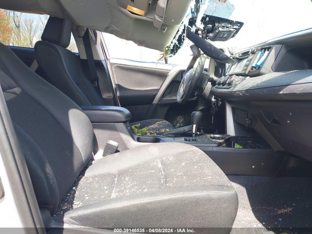 Toyota RAV4 LE 2017 2T3ZFREV5HW393841 Image 5