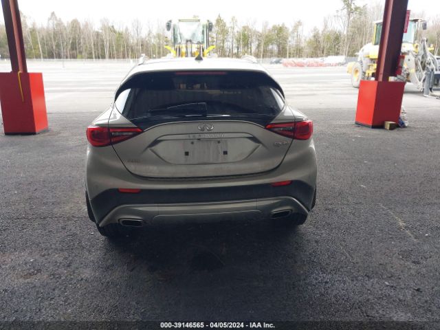 SJKCH5CR1HA031998 Infiniti Qx30 Premium
