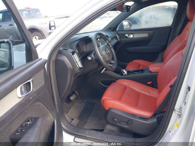 YV4162UL4L2344455 Volvo Xc40 T5 Inscription