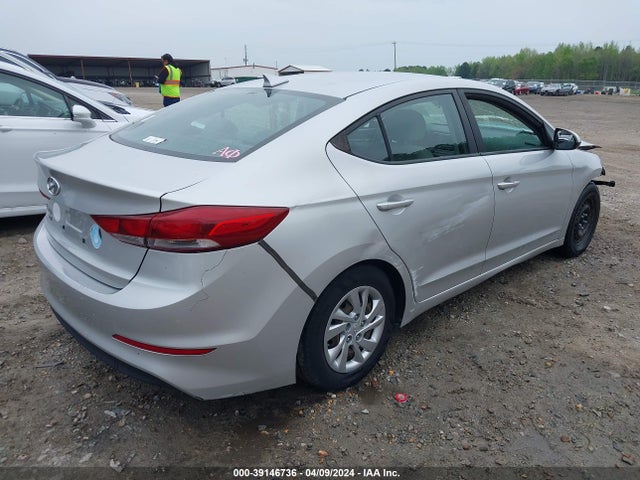 Hyundai ELANTRA SE 2017 KMHD74LF9HU156378 Image 4