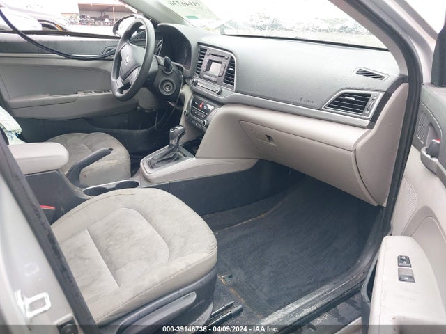 Hyundai ELANTRA SE 2017 KMHD74LF9HU156378 Image 5