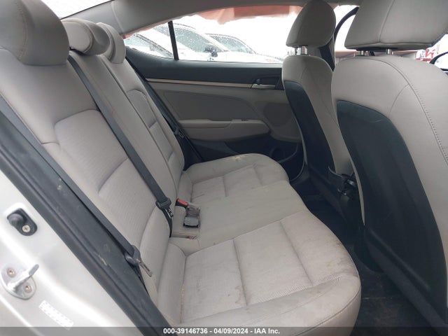 Hyundai ELANTRA SE 2017 KMHD74LF9HU156378 Image 8