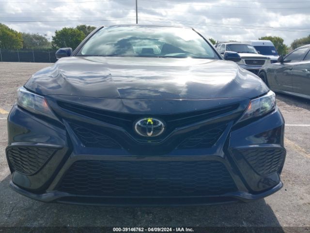 4T1G11AK2NU677984 Toyota CAMRY SE