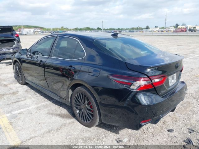 4T1G11AK2NU677984 Toyota CAMRY SE