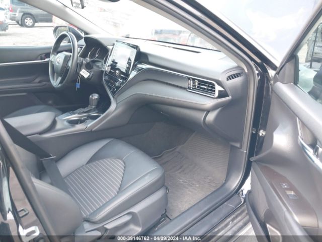 4T1G11AK2NU677984 Toyota CAMRY SE