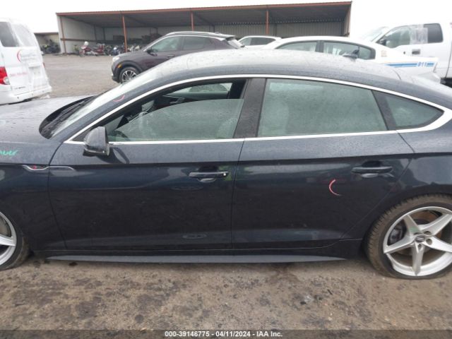 WAUENCF52JA029889 Audi A5 2.0t Premium