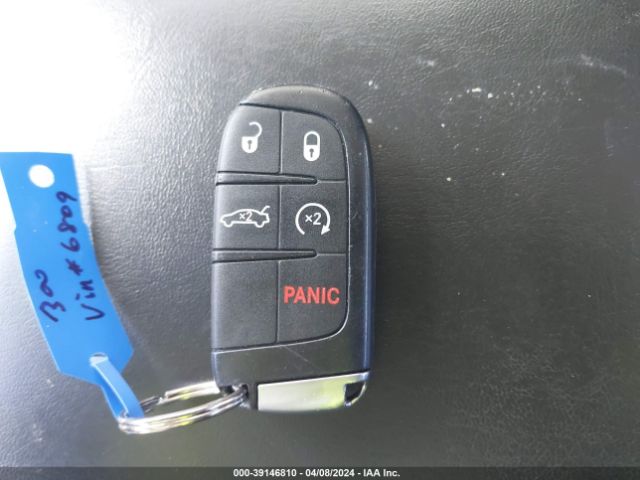 2C3CCAAG4FH806809 Chrysler 300 Touring