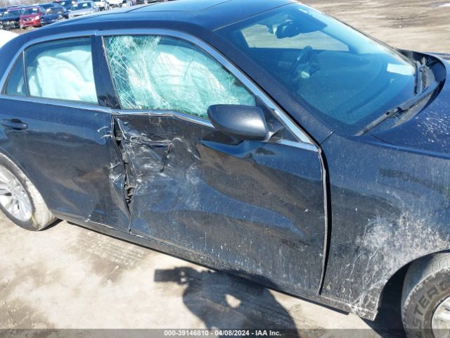 2C3CCAAG4FH806809 Chrysler 300 Touring