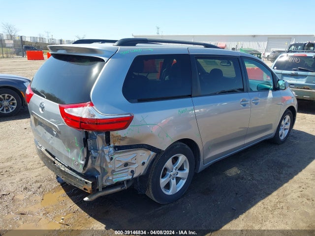 Toyota Sienna Le 8 Passenger 2015 5TDKK3DCXFS571607 Image 4
