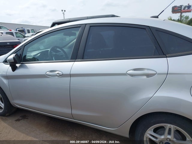 Ford FIESTA SE 2017 3FADP4BJ6HM114982 Image 14