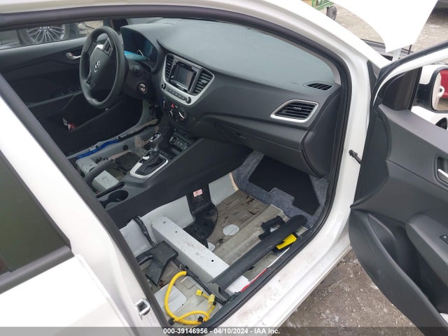 Hyundai ACCENT SE 2022 3KPC24A65NE156079 Image 5