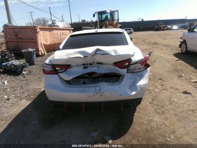 Nissan Maxima 3.5 S 2017 1N4AA6AP4HC433224 Image 16