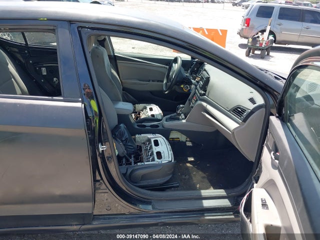 Hyundai ELANTRA SE 2017 5NPD74LF4HH212113 Image 5