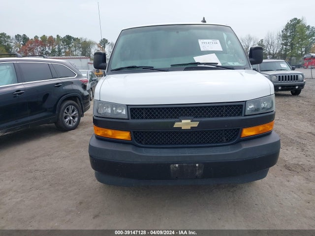 Chevrolet Express 2500 Work Van 2019 1GCWGAFP0K1155287 Image 12