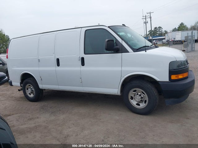 Chevrolet Express 2500 Work Van 2019 1GCWGAFP0K1155287 Image 13