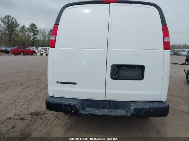 Chevrolet Express 2500 Work Van 2019 1GCWGAFP0K1155287 Image 16