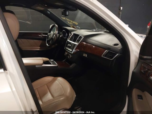 4JGDF7DE4FA563985 Mercedes-Benz Gl 550 4matic