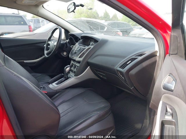 Ford FOCUS SE 2014 1FADP3K27EL373013 Image 5