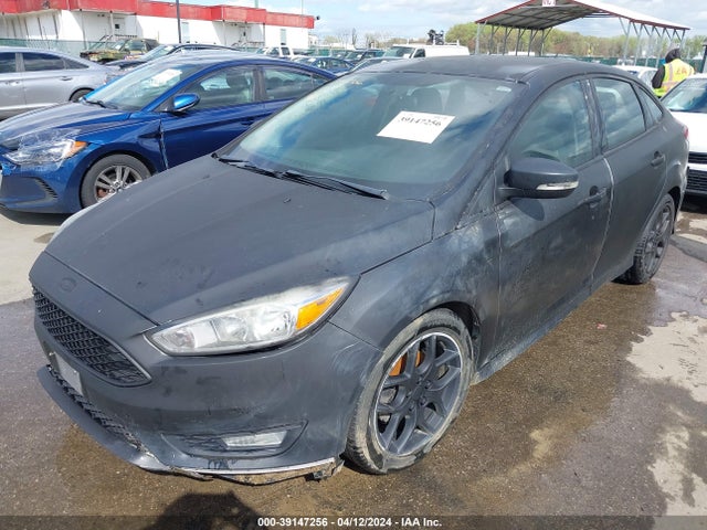 Ford FOCUS SE 2016 1FADP3F26GL211161 Image 2