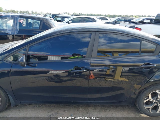 KIA FORTE LX 2018 3KPFK4A78JE231874 Image 14
