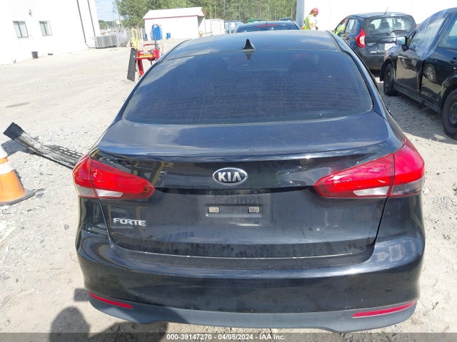 KIA FORTE LX 2018 3KPFK4A78JE231874 Image 16