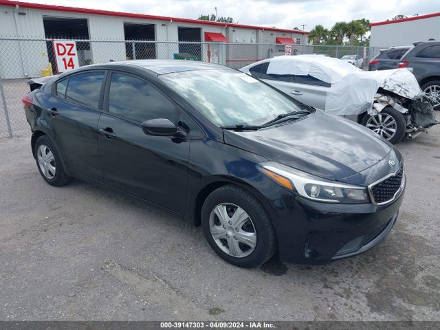 KIA FORTE LX 2018 3KPFL4A71JE193708 Image 1