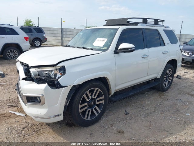 Toyota 4runner Limited 2014 JTEZU5JR9E5067952 Image 2